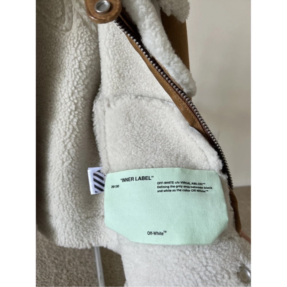 Off-White Shearling Jacket - image 8